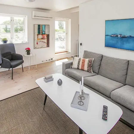 Cozy In Samso With Kitchen Apartamento Ballen (Samso)